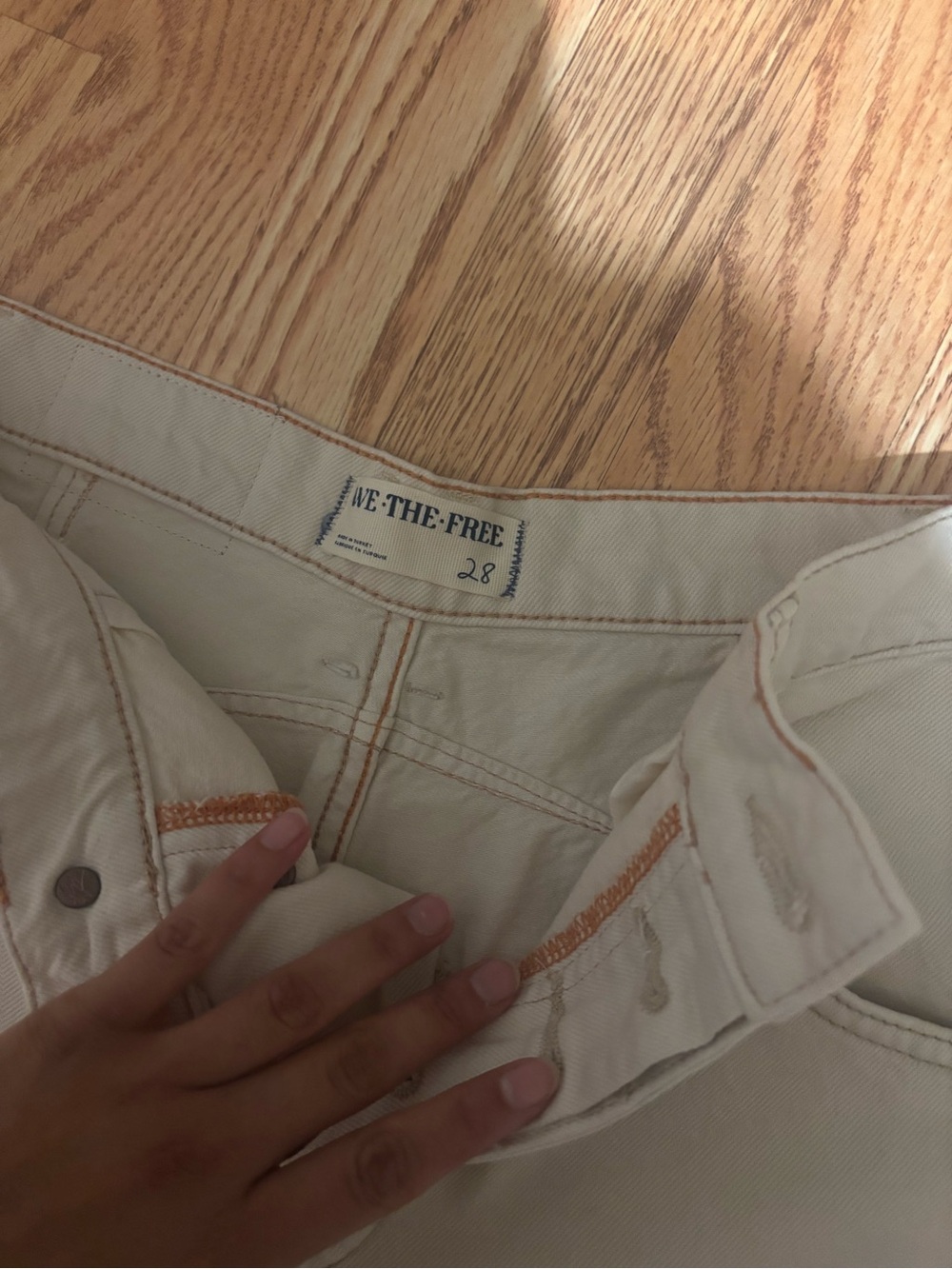 We The Free Cream mid-Rise barrel Jeans - Picture 3 of 5